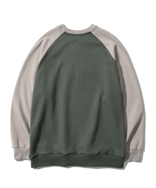 FCMM(エフシーエムエム)の「LOOSE FIT COLOR BLOCK SWEATSHIRTS/ルーズフィットカラーブロックスウェットシャツ(スウェット・メンズ・チャコールグレー/ブラック/オリーブ・MEDIUM/LARGE)」の16枚目の写真