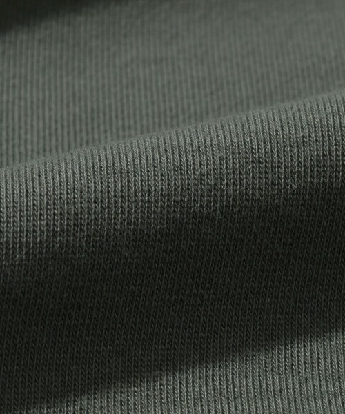 FCMM(エフシーエムエム)の「LOOSE FIT COLOR BLOCK SWEATSHIRTS/ルーズフィットカラーブロックスウェットシャツ(スウェット・メンズ・チャコールグレー/ブラック/オリーブ・MEDIUM/LARGE)」の20枚目の写真
