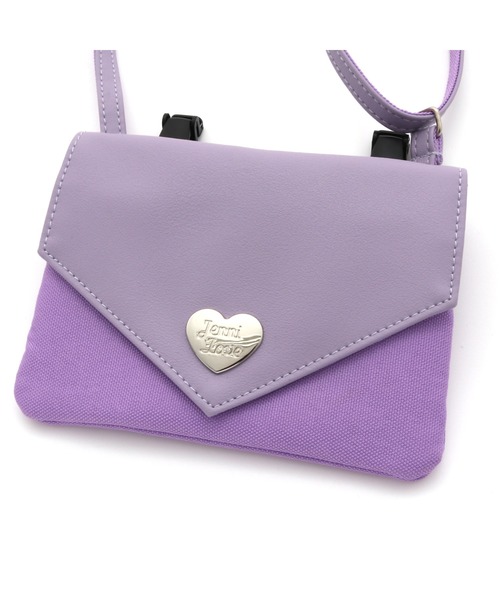 JENNI love（ジェニィラブ）の「ショルダー付き合皮マルチポケット（ショルダーバッグ・キッズ・ブラック/オフホワイト/ラベンダー・F）」の8枚目の写真