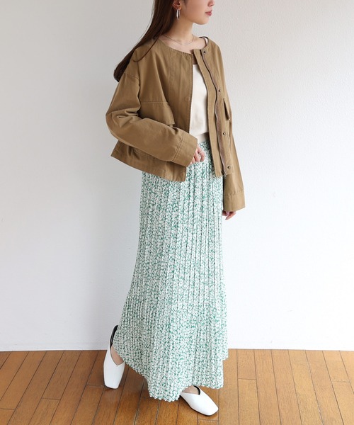 andme（アンドミー）の「コットンツイルショート丈ノーカラージャケット（ミリタリージャケット・レディース・チャコールグレー/ベージュ/カーキ/グレイッシュベージュ・M）」の13枚目の写真