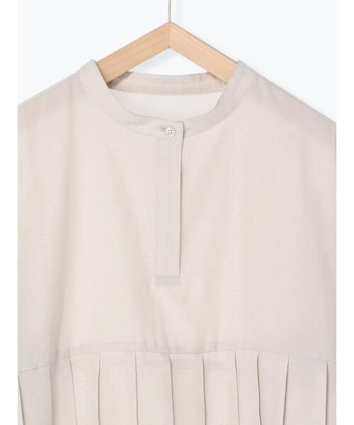 Samansa Mos2 blue（サマンサモスモスブルー）の「プリーツ切替ブラウス（シャツ/ブラウス・レディース・ブラック/オフホワイト/ライトベージュ・ﾌﾘ-）」の11枚目の写真