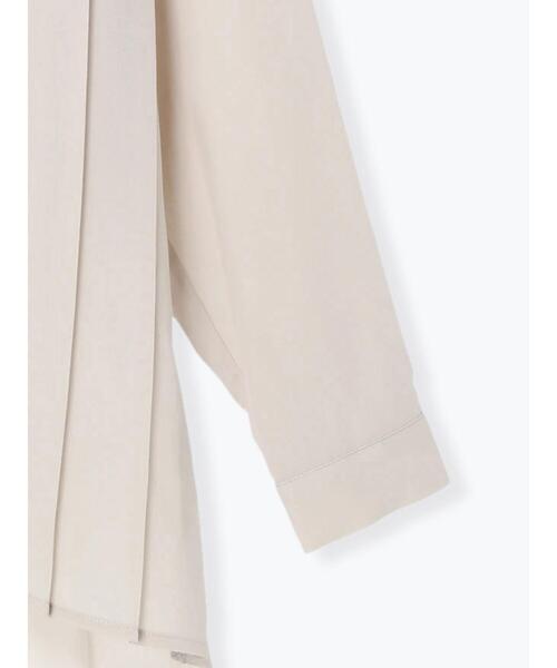 Samansa Mos2 blue（サマンサモスモスブルー）の「プリーツ切替ブラウス（シャツ/ブラウス・レディース・ブラック/オフホワイト/ライトベージュ・ﾌﾘ-）」の10枚目の写真