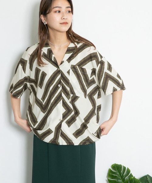 KBF（ケイビーエフ）の「メイズパターンオープンカラーシャツ（シャツ/ブラウス・レディース・ホワイト系その他/グリーン系その他・ONE）」の16枚目の写真