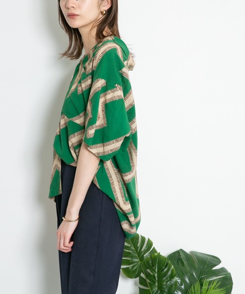 KBF（ケイビーエフ）の「メイズパターンオープンカラーシャツ（シャツ/ブラウス・レディース・ホワイト系その他/グリーン系その他・ONE）」の18枚目の写真