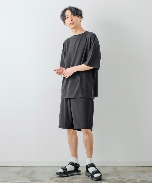 improves(インプローブス)の「カットジョーゼット オーバーサイズ ワイドモックネック Tシャツ セットアップ対応(Tシャツ/カットソー・メンズ・ブラック/ネイビー/グレー/ベージュ/サックスブルー/ライトグレー・LARGE/MEDIUM)」の11枚目の写真