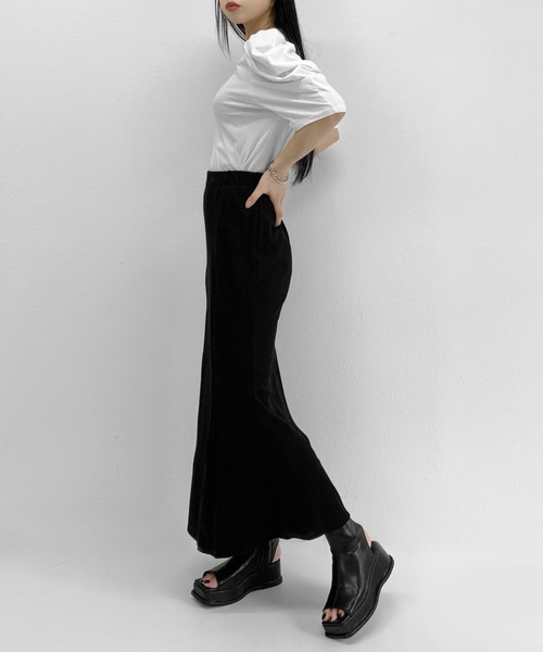 LVEU.（ラブユ.）の「Slit rib mermaid skirt / スリットリブマーメイドスカート（スカート・レディース・ブラック・FREE）」の8枚目の写真