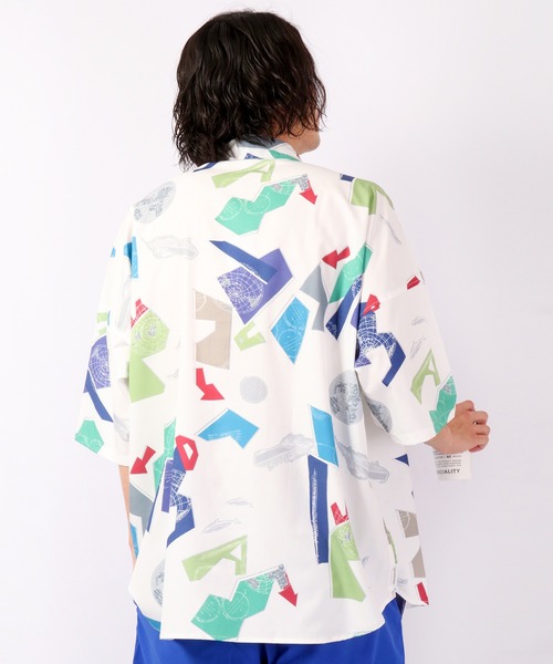 FUNALIVE（ファンアライブ）の「とろみレトロ総柄プリント半袖ビッグシャツ（シャツ/ブラウス・メンズ・モカ/ネイビー/サックスブルー/ブラック系その他/ホワイト/ベージュ/イエロー/キナリ/グリーン/ブラック・M/L/XL）」の19枚目の写真