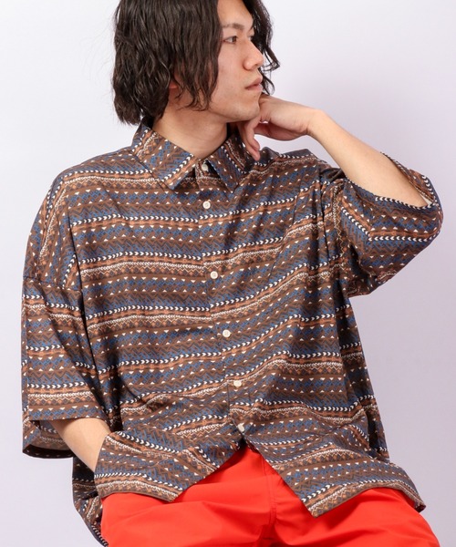 FUNALIVE（ファンアライブ）の「とろみレトロ総柄プリント半袖ビッグシャツ（シャツ/ブラウス・メンズ・モカ/ネイビー/サックスブルー/ブラック系その他/ホワイト/ベージュ/イエロー/キナリ/グリーン/ブラック・M/L/XL）」の11枚目の写真