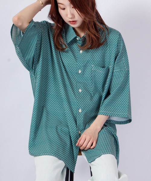 FUNALIVE（ファンアライブ）の「とろみレトロ総柄プリント半袖ビッグシャツ（シャツ/ブラウス・メンズ・モカ/ネイビー/サックスブルー/ブラック系その他/ホワイト/ベージュ/イエロー/キナリ/グリーン/ブラック・M/L/XL）」の12枚目の写真