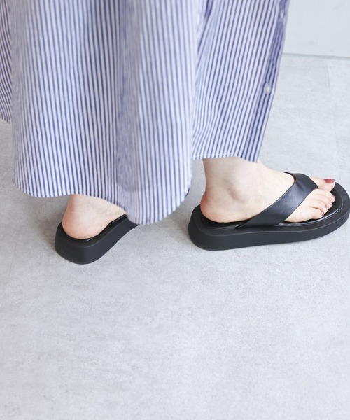 DISCOAT（ディスコート）の「プラットフォームトングサンダル（サンダル・レディース・オフホワイト/ブラック/ベージュ・SMALL/MEDIUM/LARGE）」の13枚目の写真