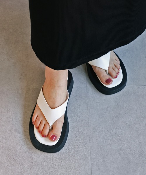 DISCOAT（ディスコート）の「プラットフォームトングサンダル（サンダル・レディース・オフホワイト/ブラック/ベージュ・SMALL/MEDIUM/LARGE）」の4枚目の写真