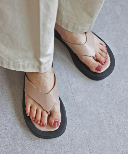 DISCOAT（ディスコート）の「プラットフォームトングサンダル（サンダル・レディース・オフホワイト/ブラック/ベージュ・SMALL/MEDIUM/LARGE）」の15枚目の写真