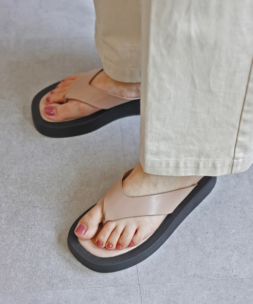 DISCOAT（ディスコート）の「プラットフォームトングサンダル（サンダル・レディース・オフホワイト/ブラック/ベージュ・SMALL/MEDIUM/LARGE）」の16枚目の写真