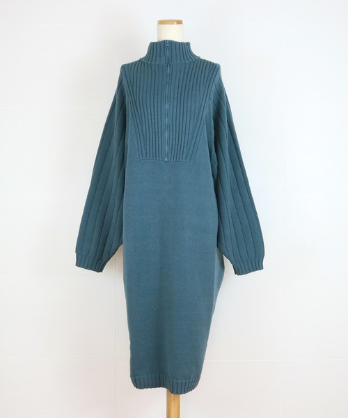 AULA AILA（アウラアイラ）の「ハーフジップビッグニットワンピース（ワンピース・レディース・アイボリー/ブラック/ブルー・0）」の18枚目の写真