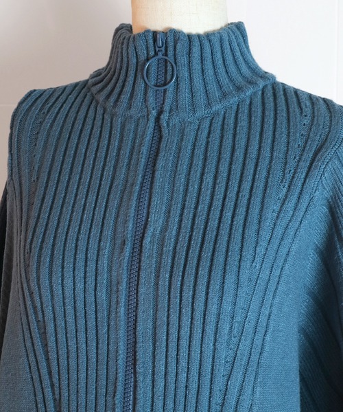 AULA AILA（アウラアイラ）の「ハーフジップビッグニットワンピース（ワンピース・レディース・アイボリー/ブラック/ブルー・0）」の20枚目の写真