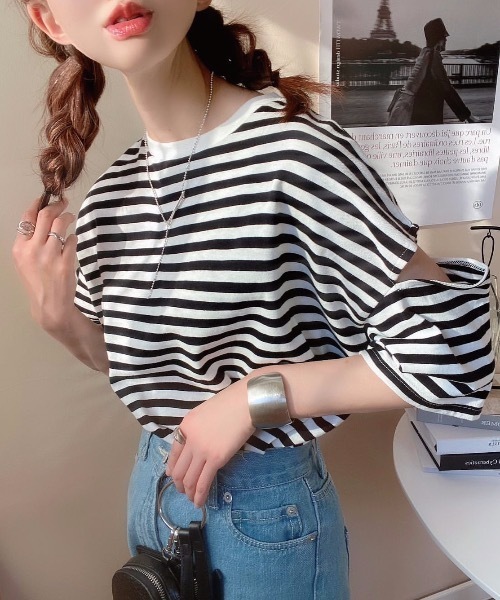 moment+(モーメントプラス)の「綿100%無地&ボーダー天竺.ショルダーカットアウトTシャツ(Tシャツ/カットソー・レディース・ブラック/グリーン/レッド/ピンク/ベージュ系その他/オフホワイト/ブラック系その他・M)」の8枚目の写真