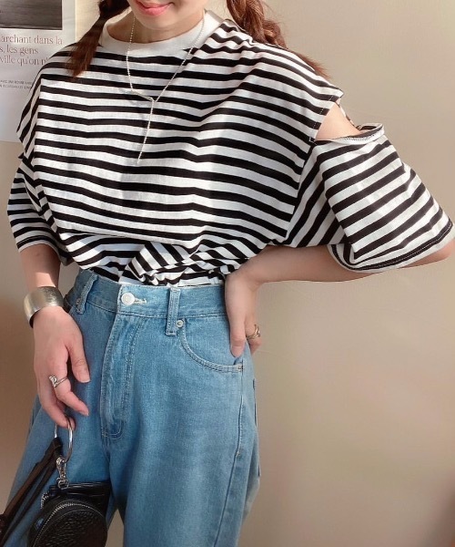 moment+(モーメントプラス)の「綿100%無地&ボーダー天竺.ショルダーカットアウトTシャツ(Tシャツ/カットソー・レディース・ブラック/グリーン/レッド/ピンク/ベージュ系その他/オフホワイト/ブラック系その他・M)」の10枚目の写真