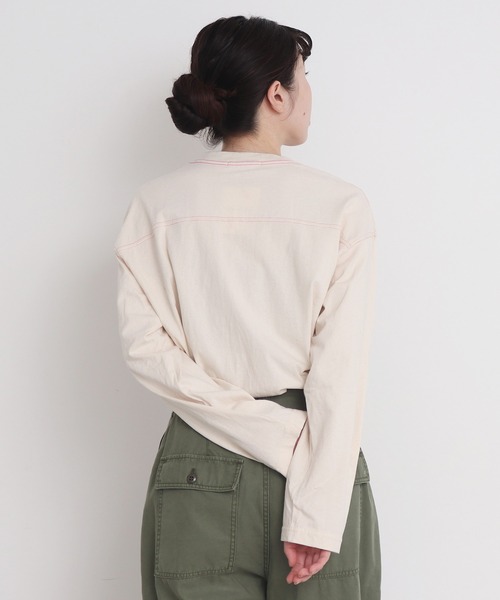 CHILD WOMAN(チャイルドウーマン)の「オーガニック天竺 1987フェルト刺繍Tシャツ(Tシャツ/カットソー・レディース・アイボリー/ネイビー/ピンク・FREE)」の6枚目の写真