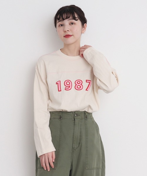 CHILD WOMAN(チャイルドウーマン)の「オーガニック天竺 1987フェルト刺繍Tシャツ(Tシャツ/カットソー・レディース・アイボリー/ネイビー/ピンク・FREE)」の4枚目の写真