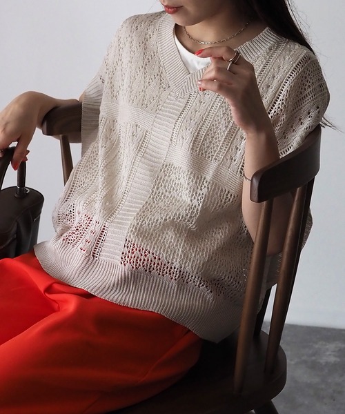 Riberry(リベリー)の「透かし編みニットベスト(ベスト・レディース・スミクロ/ライトベージュ・FREE)」の21枚目の写真