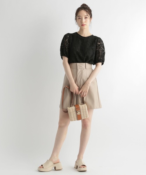 Andemiu（アンデミュウ）の「スカラレースブラウス298515（シャツ/ブラウス・レディース・ブラック/オフホワイト/ベージュ・FREE）」の15枚目の写真