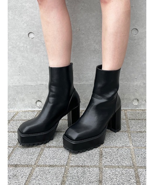 ENVYM（アンビー）の「バックジップショートＢＯＯＴＳ（ブーツ・レディース・ブラック/その他・22.5cm/23.5cm/24.5cm）」の7枚目の写真