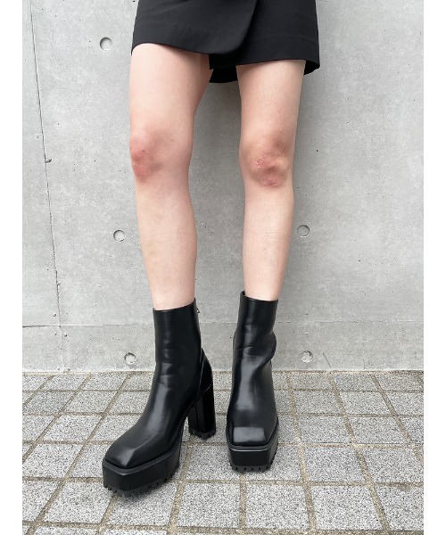 ENVYM（アンビー）の「バックジップショートＢＯＯＴＳ（ブーツ・レディース・ブラック/その他・22.5cm/23.5cm/24.5cm）」の8枚目の写真