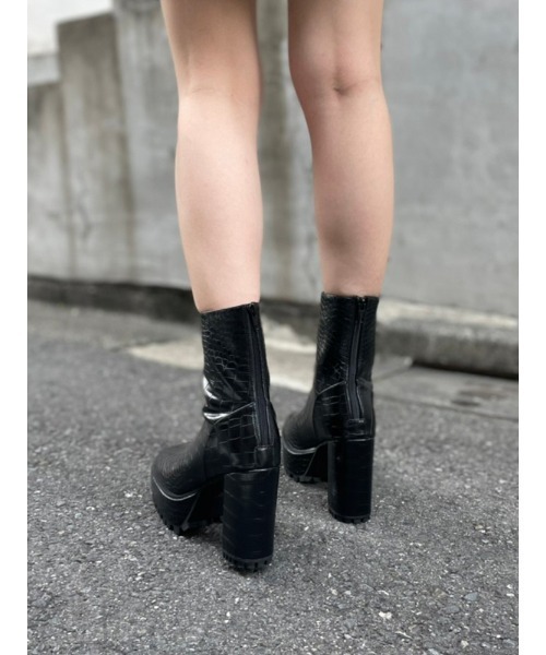 ENVYM（アンビー）の「バックジップショートＢＯＯＴＳ（ブーツ・レディース・ブラック/その他・22.5cm/23.5cm/24.5cm）」の12枚目の写真