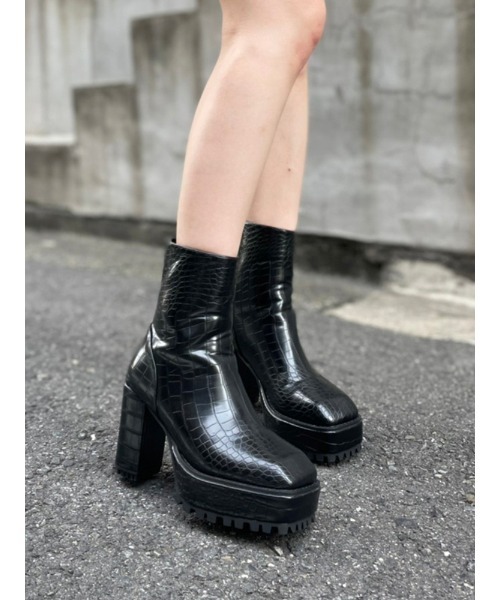 ENVYM（アンビー）の「バックジップショートＢＯＯＴＳ（ブーツ・レディース・ブラック/その他・22.5cm/23.5cm/24.5cm）」の14枚目の写真