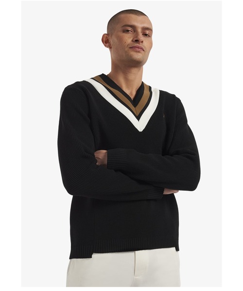 FRED PERRY（フレッドペリー）の「Striped V-Neck Jumper
