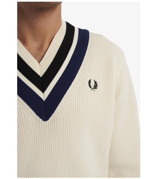 FRED PERRY（フレッドペリー）の「Striped V-Neck Jumper（ニット
