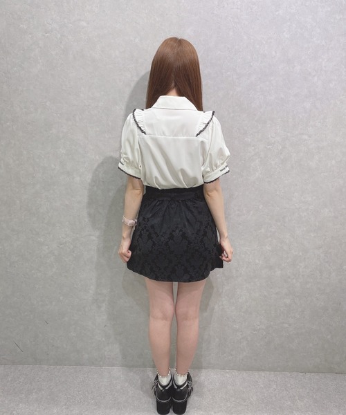 【超美品】ハニーシナモン 台形スカート 縦フリルジャガード ブラック ハニシナ 超美品】ハニーシナモン 台形スカート 縦フリルジャガード