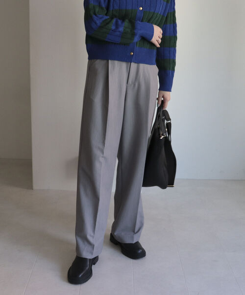 fredy emue（フレディエミュ）の「スラックスセンタープレスパンツ（その他パンツ・レディース・ベージュ/グレー/ブラック系その他・38/36）」の22枚目の写真