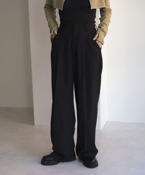 fredy emue（フレディエミュ）の「スラックスセンタープレスパンツ（その他パンツ・レディース・ベージュ/グレー/ブラック系その他・38/36）」の10枚目の写真