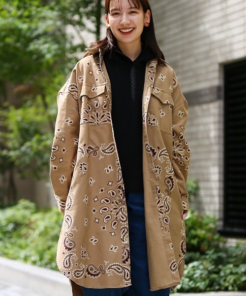 チチカカ（チチカカ）の「ビッグバンダナシャツワンピース（シャツワンピース・レディース・ネイビー/アイボリー/ベージュ・FREE）」の2枚目の写真