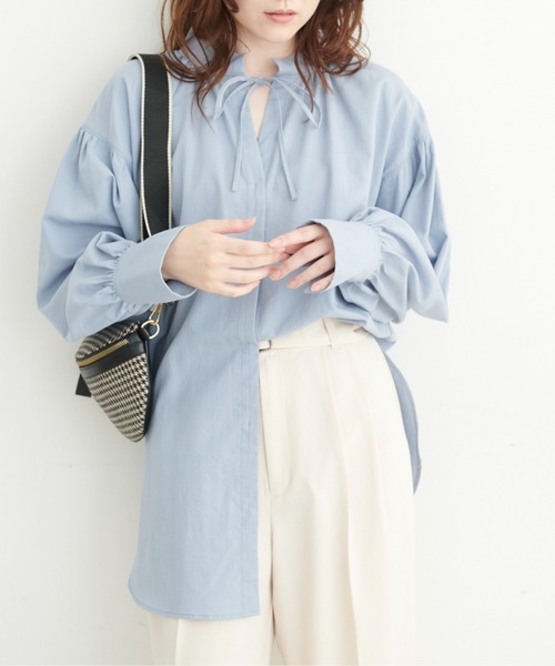 FREE'S MART（フリーズマート）の「◆前後2Wayスタンドネックスキッパーチュニックブラウス（シャツ/ブラウス・レディース・ブラック/ブルー/ホワイト・FREE）」の4枚目の写真