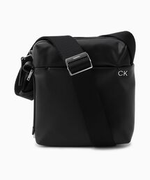 Calvin Klein（カルバン・クライン）の「ソフトリポーターバッグ（ボディバッグ/ウエストポーチ・メンズ）」
