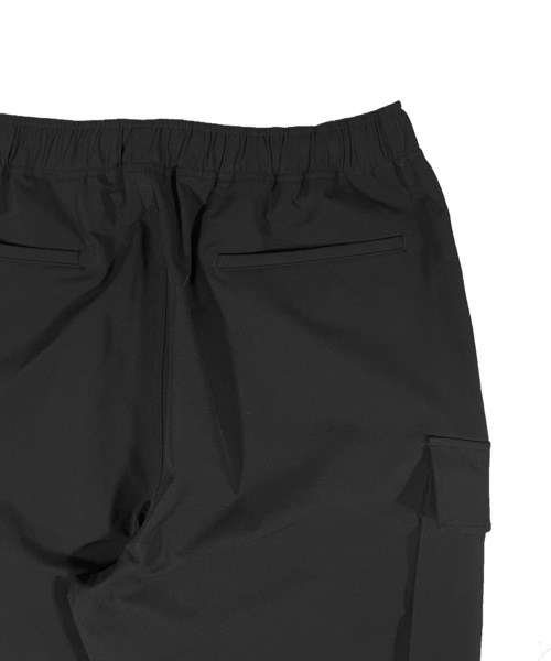FORTUNA HOMME（フォルトゥナオム）の「FORTUNAHOMME ECOTEC StretchCargo PT（カーゴパンツ・メンズ・ブラック・1/2）」の5枚目の写真