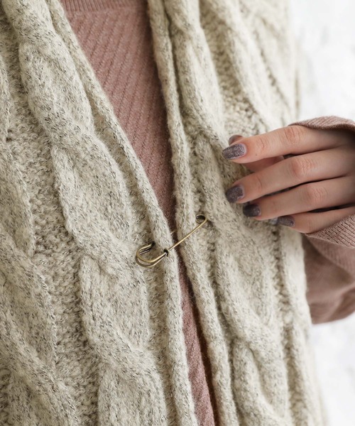 osharewalker（オシャレウォーカー）の「『ポケット付ケーブルニットストール』（ストール/ショール・レディース・ベージュ/杢グレー・FREE）」の11枚目の写真