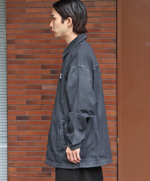 adidas（アディダス）の「adidas/アディダス ESS+ DYE COACH コーチジャケット（ブルゾン・メンズ・ブラック・L/XL/2XL/M）」の2枚目の写真