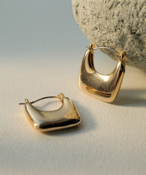 select MOCA（セレクトモカ）の「ラウンドスクエアピアス（ピアス（両耳用）・レディース・ゴールド/シルバー・FREE）」の7枚目の写真