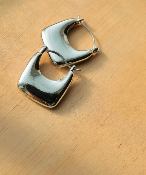 select MOCA（セレクトモカ）の「ラウンドスクエアピアス（ピアス（両耳用）・レディース・ゴールド/シルバー・FREE）」の11枚目の写真