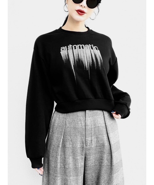 LVEU.(ラブユ.)の「【LVEU.】デザインロゴライトスウェット(Ai select) / トップス カットソー スウェット ライト プリント ロゴ クロップド ショート 長袖 ブラック ホワイト(スウェット・レディース・ブラック/ホワイト・FREE)」の13枚目の写真