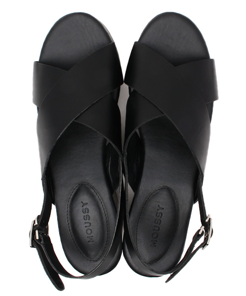 MOUSSY（マウジー）の「FLAT CROSS SANDAL（サンダル・レディース・ブラック/カーキ系・MEDIUM/SMALL/LARGE）」の9枚目の写真