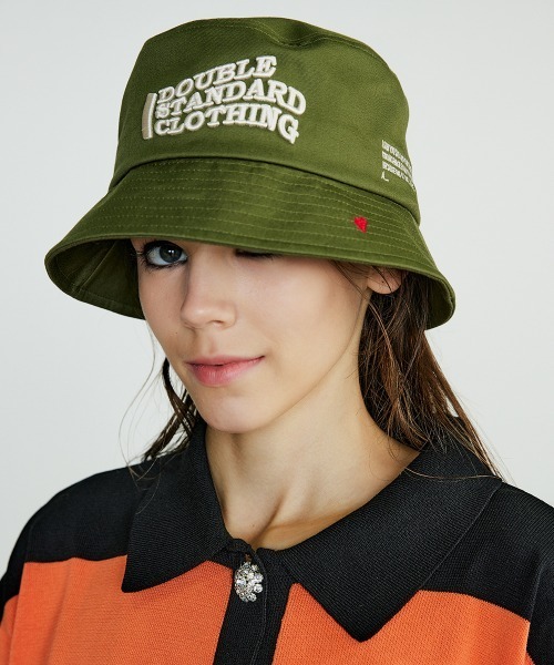 DOUBLE STANDARD CLOTHING（ダブルスタンダードクロージング）の「チノクロスロゴバケットハット（ハット・レディース・ブラック/カーキ・FREE）」の8枚目の写真