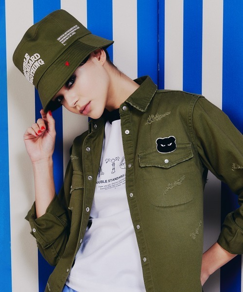 DOUBLE STANDARD CLOTHING（ダブルスタンダードクロージング）の「チノクロスロゴバケットハット（ハット・レディース・ブラック/カーキ・FREE）」の7枚目の写真