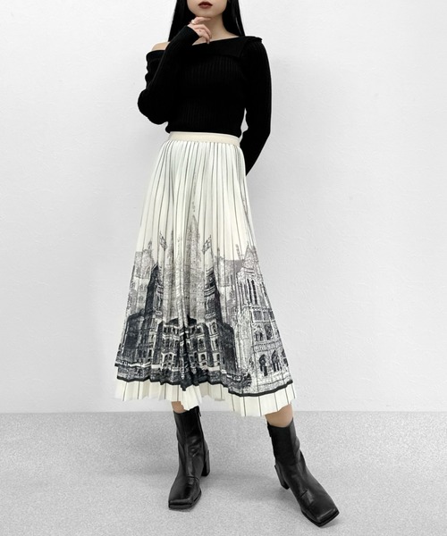LVEU.(ラブユ.)の「【ZOZOTOWN限定】Asymmetric off-shoulder knit / アシンメトリーオフショルダーニット(ニット/セーター・レディース・グレー/ブラック・FREE)」の4枚目の写真
