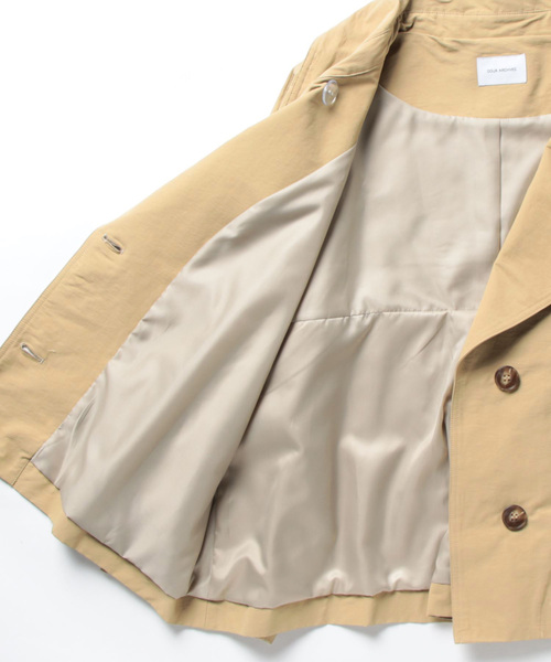 Doux archives（ドゥアルシーヴ）の「ガンフラップショートトレンチコート（トレンチコート・レディース・ベージュ/グレイッシュベージュ・FREE）」の12枚目の写真
