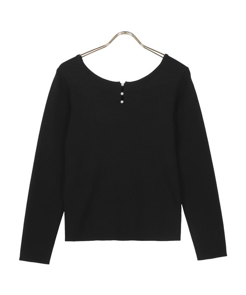 KOBE LETTUCE（コウベレタス）の「選べる2タイプ　パール付きリブニット（ニット/セーター・レディース・ネイビー/ラベンダー/ブラック系/ブルー系/ベージュ系/ネイビー系/パープル系/ブルー/グレイッシュベージュ/ブラック/アイボリー/ホワイト系/ブラウン系/ブラウン・1/2）」の5枚目の写真