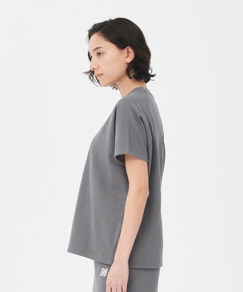 NEW BALANCE(ニューバランス)の「MET24 N Tee(Tシャツ/カットソー・レディース・グレー/スモークピンク/ブラウン/ホワイト・MEDIUM/LARGE/SMALL)」の6枚目の写真